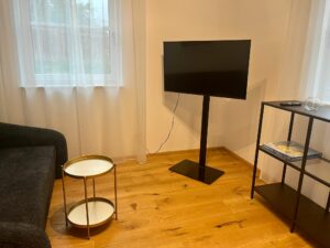 Gaestezimmer-TVZimmer-Ferienwohnung-Christl-HausChristlundFranz-Bad-Aussee